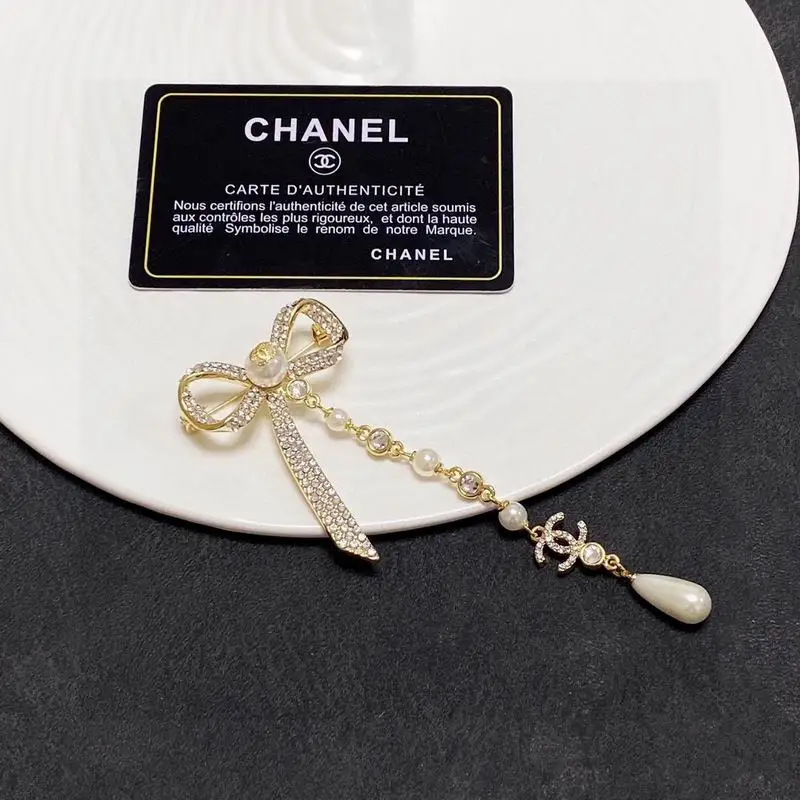 Chanel Brooch 1lyx6 (3)